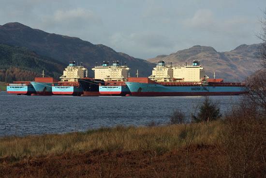 Portacontenedores de Maersk line en Loch Striven